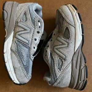 New Balance 990v4 Sneakers